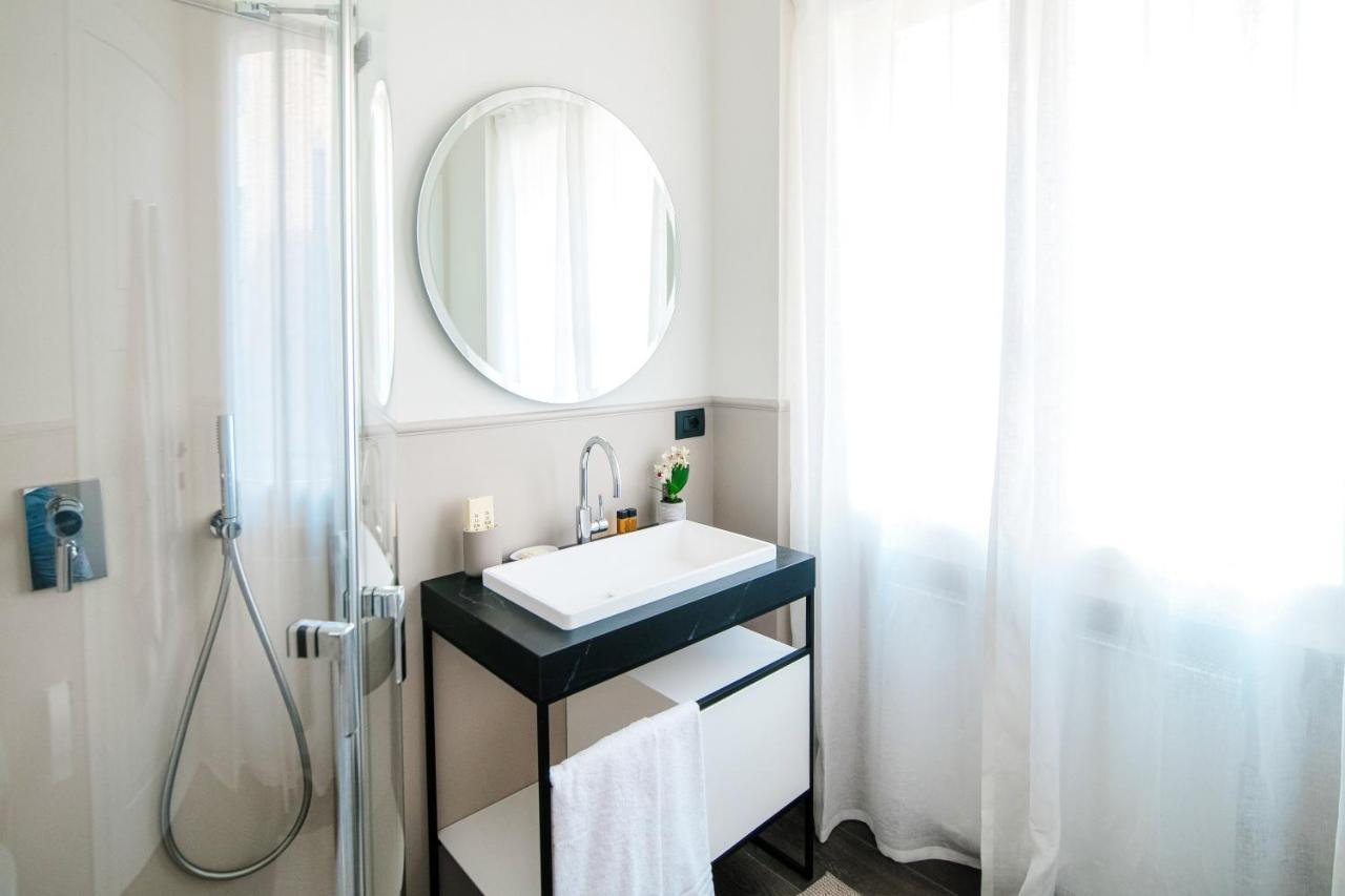 In Centro Luxury Rooms 科莫 外观 照片