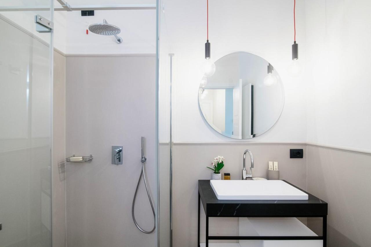 In Centro Luxury Rooms 科莫 外观 照片